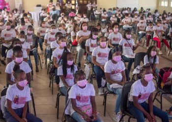 Fundación Enciende Una Luz celebra  Día Internacional de La Niña