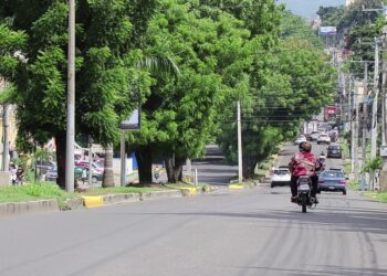 Moradores zona sur de Santiago celebran solución a falta de agua potable