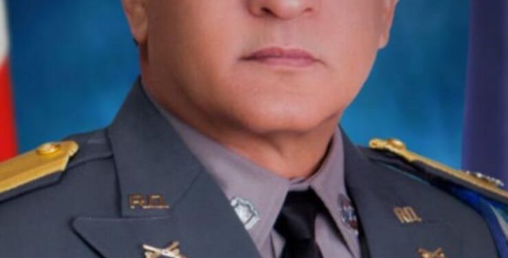 Se llevan al director de la Policía Nacional