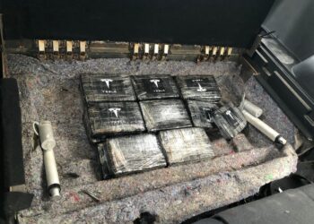 Autoridades ocupan 83 paquetes presumiblemente Cocaína en Samaná  