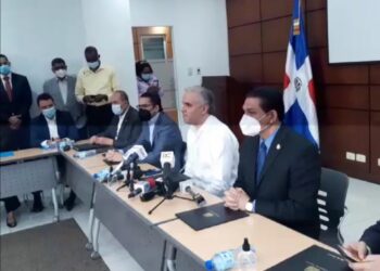 Acuerdo del gobierno con CMD y ARS amplía cobertura de servicios de salud