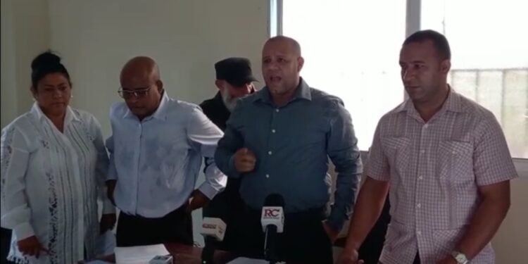 Comerciantes niegan haya cebolla en abundancia en campos del país