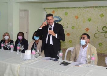 Fiscal SDE y Norte exhorta a la acción comunitaria contra la venta y consumo de drogas