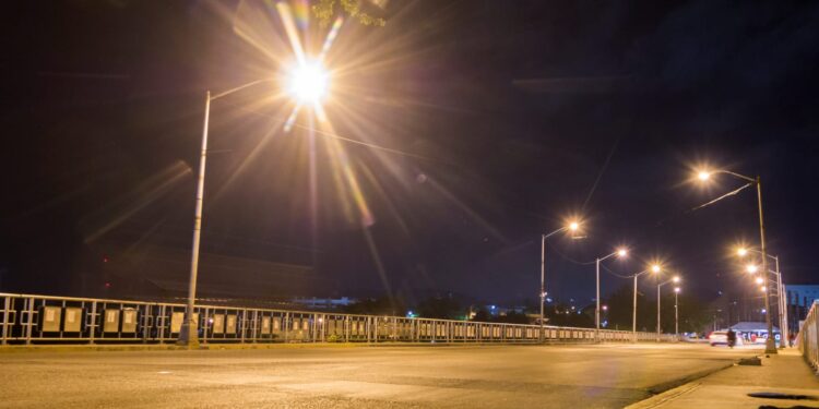 Edesur interviene municipio San Cristóbal con masivo operativo de iluminación