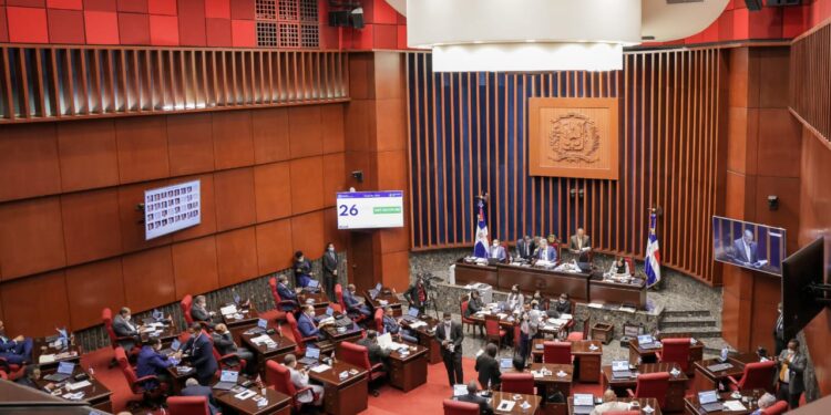 Senado aprueba en primera lectura Código Penal; su lectura íntegra iniciará en la próxima sesión