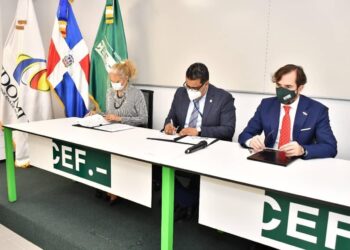 Convenio académico oficina legislativa –CEF/UDIMA–FEDOMU