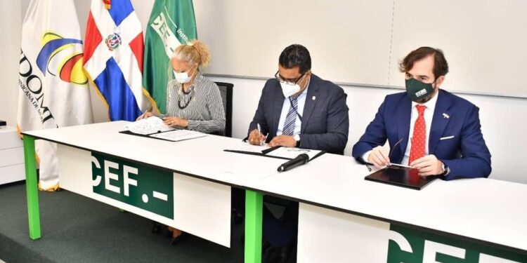 Convenio académico oficina legislativa –CEF/UDIMA–FEDOMU