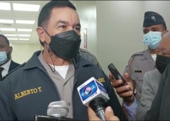 Director PN visita Senado y dice avanzan investigaciones sobre divulgación de fotografía Pared Pérez