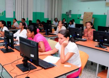 Minerd reanuda Concurso Oposición Docente para nuevos maestros