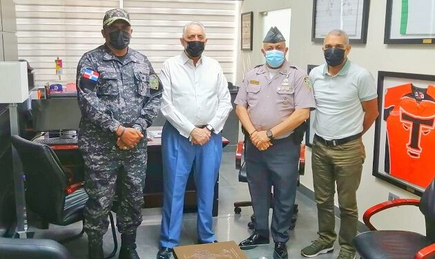 Policía y Lidom acuerdan reforzar prevención en estadios durante fase final de la serie regular