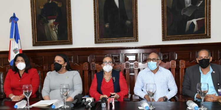 Programa Supérate y Gobernación Santiago anuncian entrega del Bono Navideño