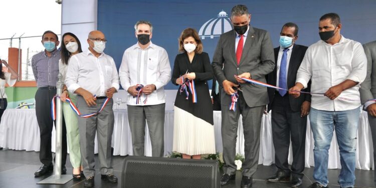 Gobierno entrega remozado emblemático Club Los Cachorros de Cristo Rey
