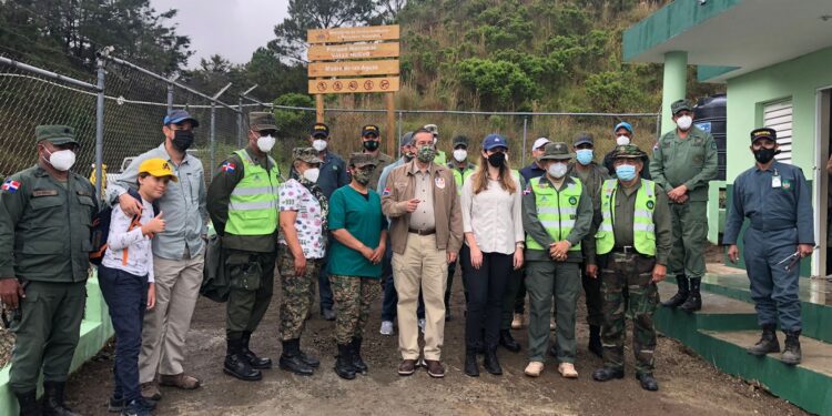 Ministro Medio Ambiente y director SENPA realizan visita a Parque Nacional Valle Nuevo