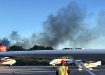 Mueren 9 personas tras accidente de avión en AILA