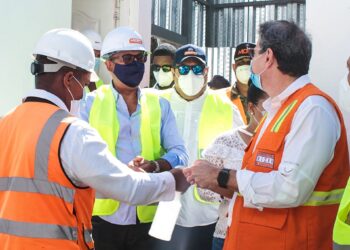 Ministro Obras Públicas supervisa trabajos nuevo Palacio de Justicia provincia Santo Domingo