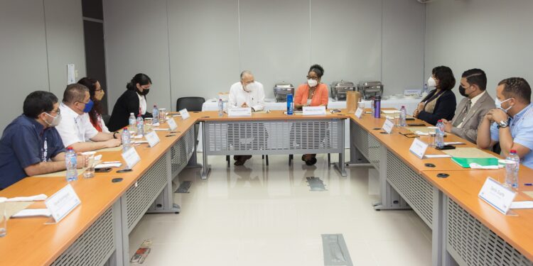 ONE recibe observadores internacionales que visitan prueba censal Maimón 2021