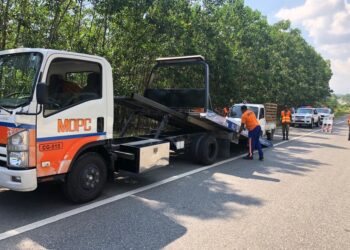 Denuncian encargado unidad grúas COMIPOL  amenaza no pagar doble sueldo a empleados MOPC