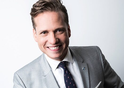 Univisión nombra al dominicano Rafael Bello como Presentador de Noticias