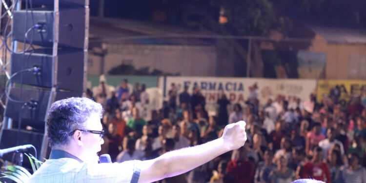 Carlos Peña califica de “robo vulgar” seder por 20 años a Punta Catalina en Fideicomiso