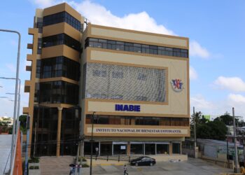 INABIE garantiza respuesta efectiva a quejas suplidores almuerzo escolar