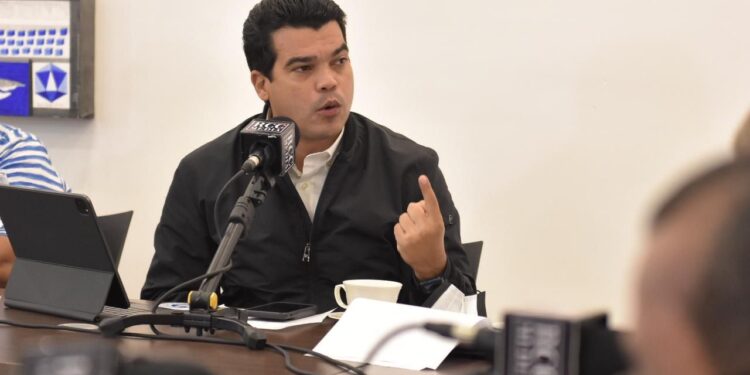 Director INAPA Wellington Arnaud destaca un millón 400 mil dominicanos más tiene acceso a agua potable