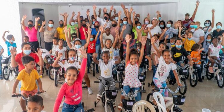 Fundación Raymond Rodríguez realiza encuentro recreativo con niños de escasos recursos DN