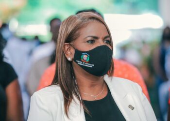 Diputada Margarita Tejeda exhorta a los padres confiar en vacunación a niños entre 5 y 11 años