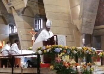 Obispo Castro Marte oficia misa por Día de La Altagracia