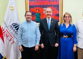 Titular del Mescyt y rector Universidad Metropolitana de Panamá abogan por esfuerzos permitan ejecución programas educativos entre RD y Centroamerica