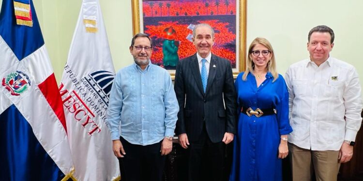 Titular del Mescyt y rector Universidad Metropolitana de Panamá abogan por esfuerzos permitan ejecución programas educativos entre RD y Centroamerica