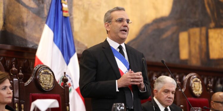 Presidente Abinader afirma prioridad del Gobierno es producción alimenticia y bienestar de consumidores