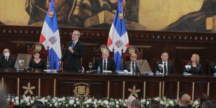 Gobierno entregará 300 mil nuevas tarjetas del programa Supérate  
