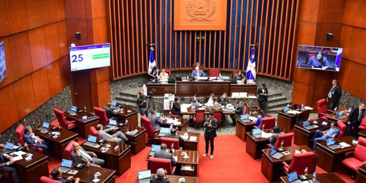 Pleno del Senado remite a comisiones proyectos de ley depositados por el Poder Ejecutivo