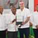Presidente encabeza entrega de 1,507 títulos de propiedad en Azua