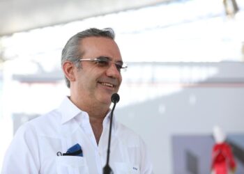 Presidente Abinader viaja este martes a Argentina y Chile