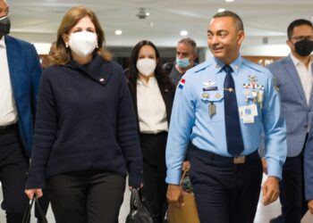 Raquel Peña regresa al país tras promover a RD para la inversión extranjera en Emiratos Árabes Unidos