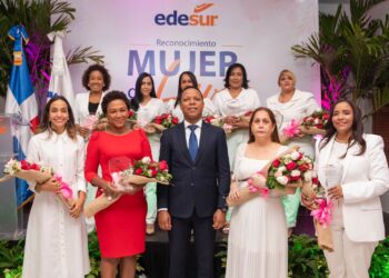 Edesur reconoce a 10 mujeres, entre ellas, Edith Febles y Marileidy Paulino