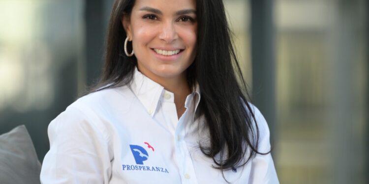 Prosperanza y Crehana continúan alianza de capacitación internacional a beneficio de mujeres dominicanas