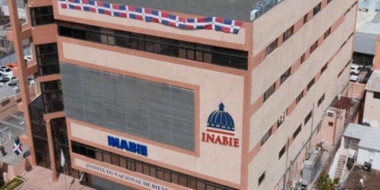 INABIE paga RD$1,682 millones en anticipo a suplidores almuerzo centros de jornada extendida
