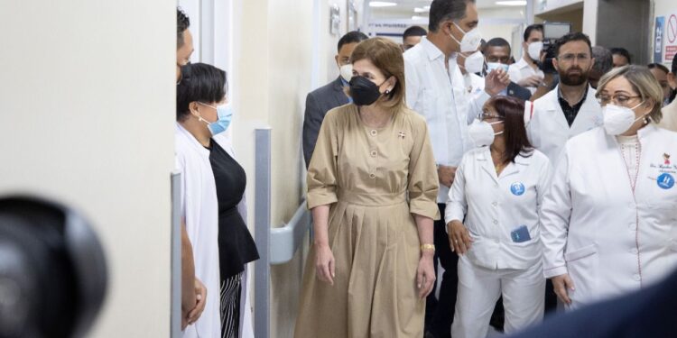 Vicepresidenta Raquel Peña encabeza Feria de la Salud en Moca