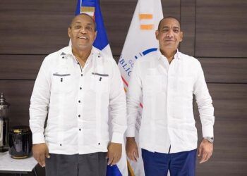 Alcalde José Andújar se reúne con ministro Obras Públicas y abordan  Plan de Asfaltado para el municipio