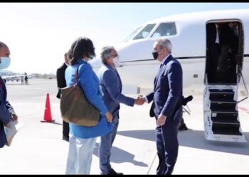 Presidente Abinader llega a Costa Rica