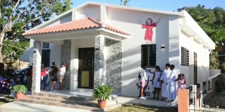 Inauguran Capilla en La Recta, La Cuaba, Yamasa
