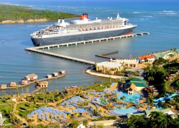 Autoridad Portuaria trabaja junto a otras instituciones para solucionar encallamiento del crucero Norwegian Escape que zarpó de terminal Taino Bay en PP