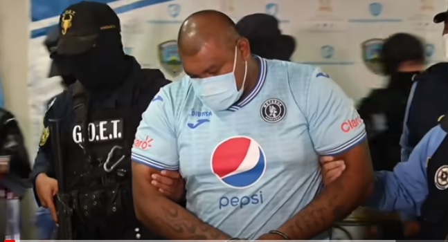 Momentos en que capturan en Honduras a Tokiro Ramírez, alias “El Perverso”