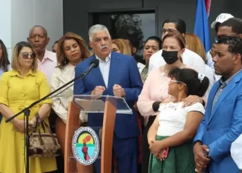 PRD conmemora natalicio de Peña Gómez