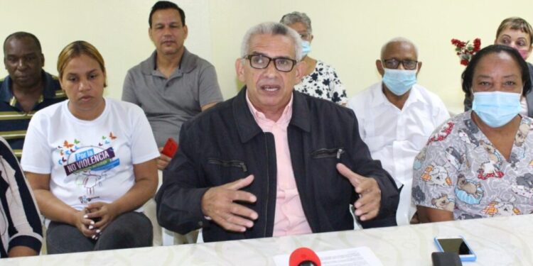 Trabajadores de  Industrias llaman a la prudencia y perseverancia ante situación con fondos pensiones
