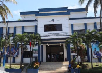 Alcaldía SDO suspende actividades por honra fúnebre funcionario edilicio