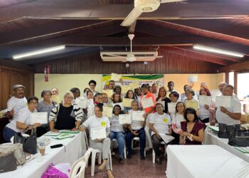 COOP-LUVI imparte charla sobre importancia del cooperativismo en el país