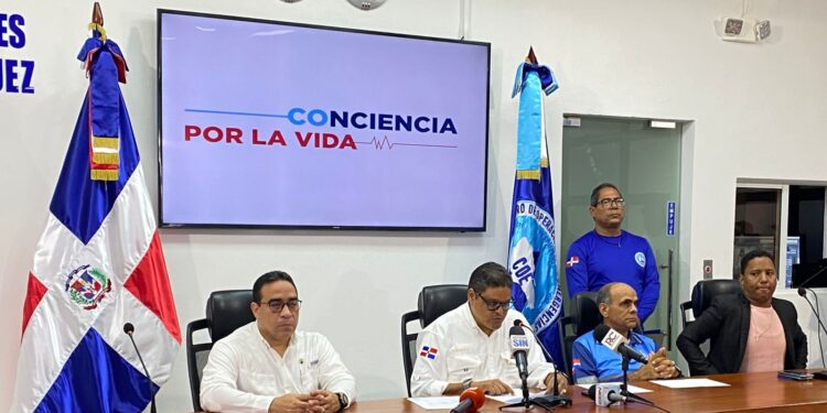 COE reporta dos muertos en accidentes de tránsito, 49 lesionados e intoxicaciones alimentaria y por bebidas alcohólica